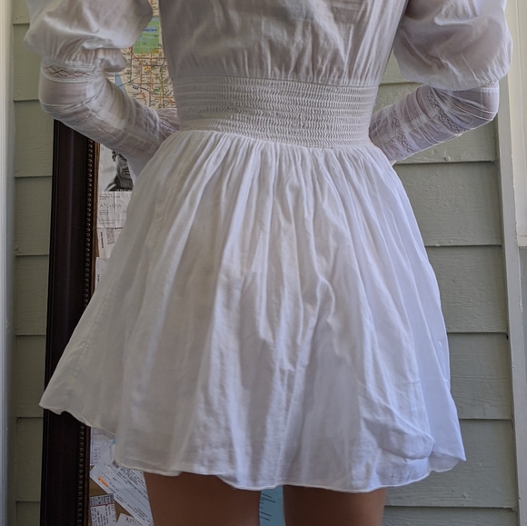 Dress - Picture 7 of 9